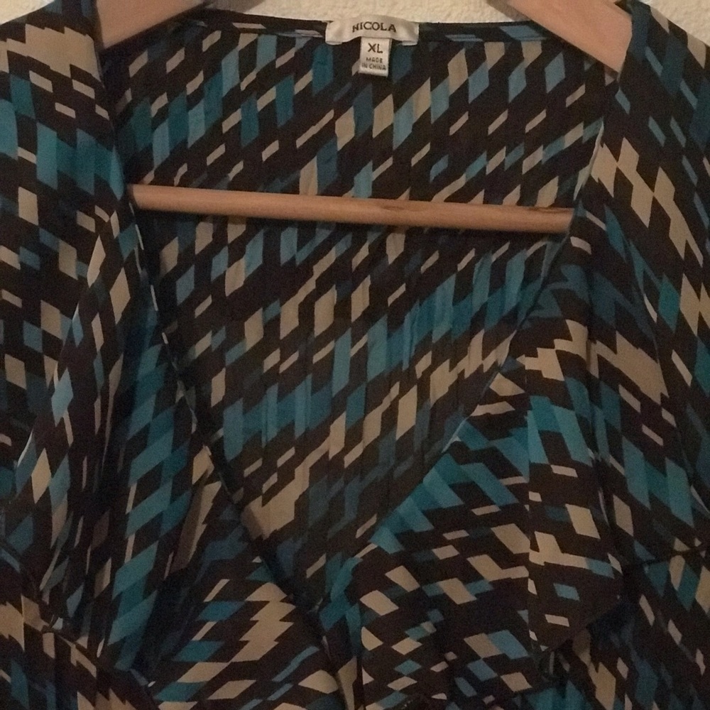 NICOLA RUFFLE BLOUSE SIZE XL - Picture 4 of 4